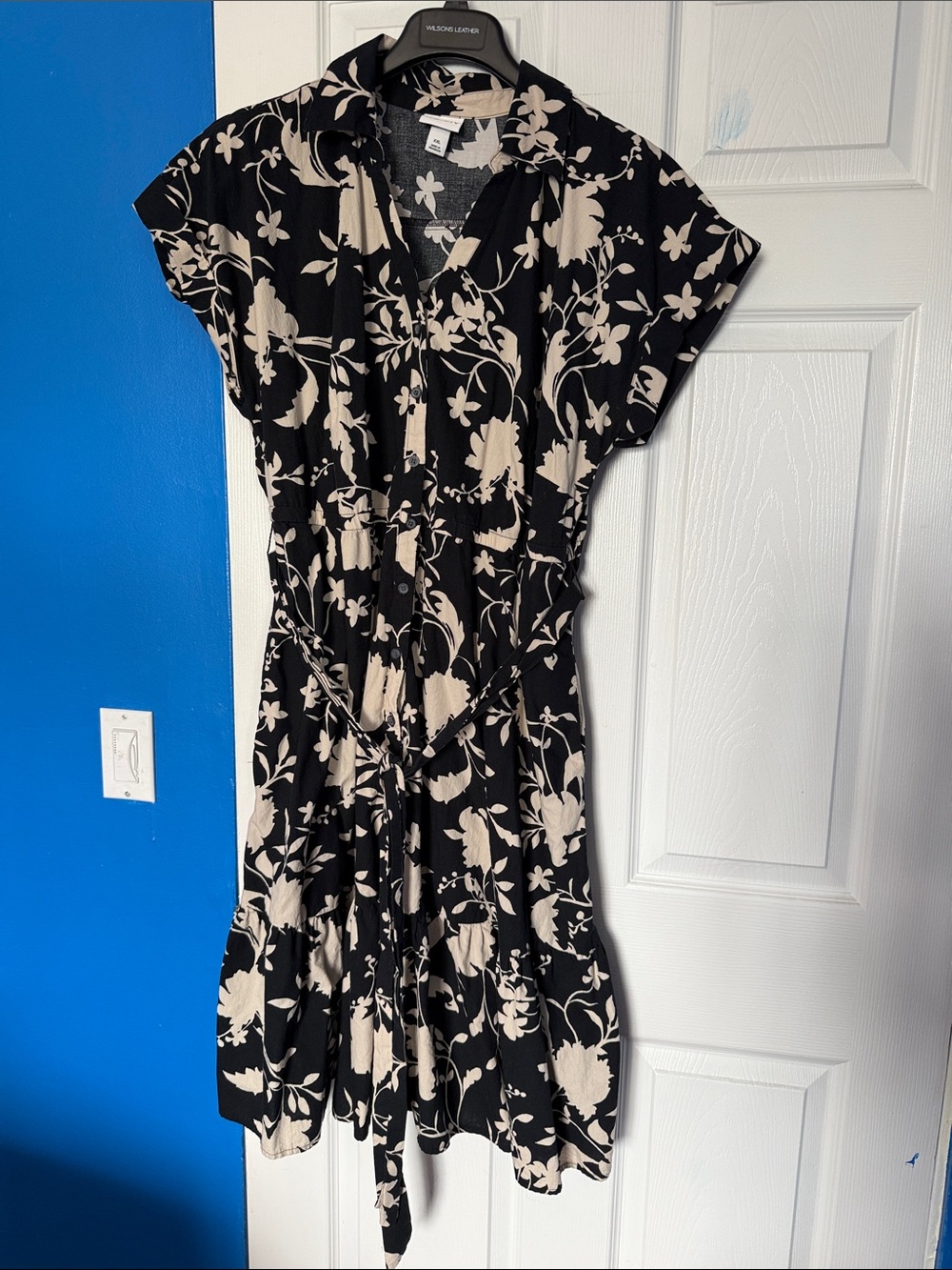 Ava & Viv Black and Cream Floral Midi Dress